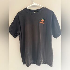 Adidas Mens Summer Wave Black Graphic T Shirt SZ LG Short Sleeve Crew Neck